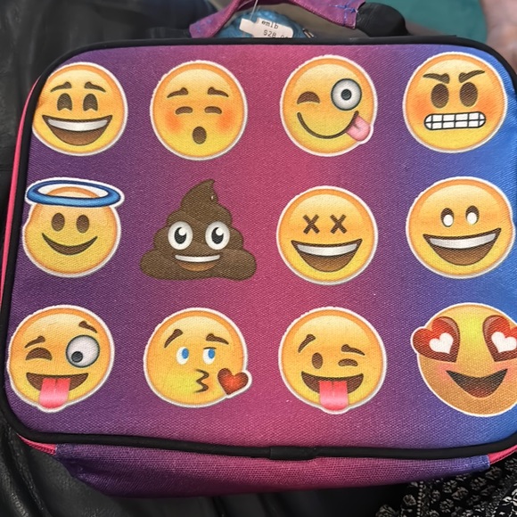 Top Trenz Accessories Nwt Emoji Insulated Lunch Box By Emojicon